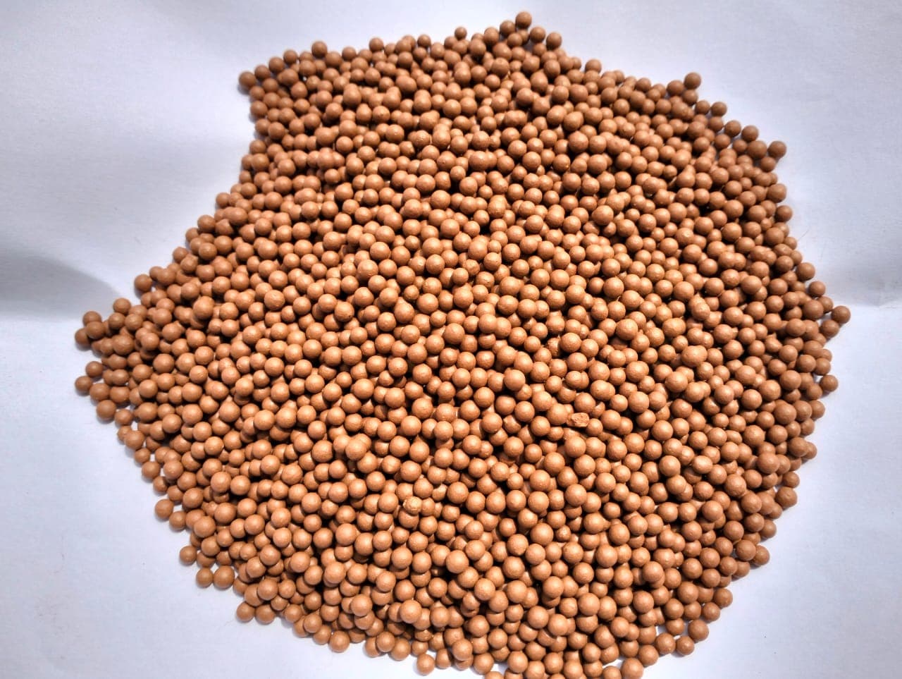 Complete Guide to Bentonite Red Ball Granules Applications in Drilling Industry