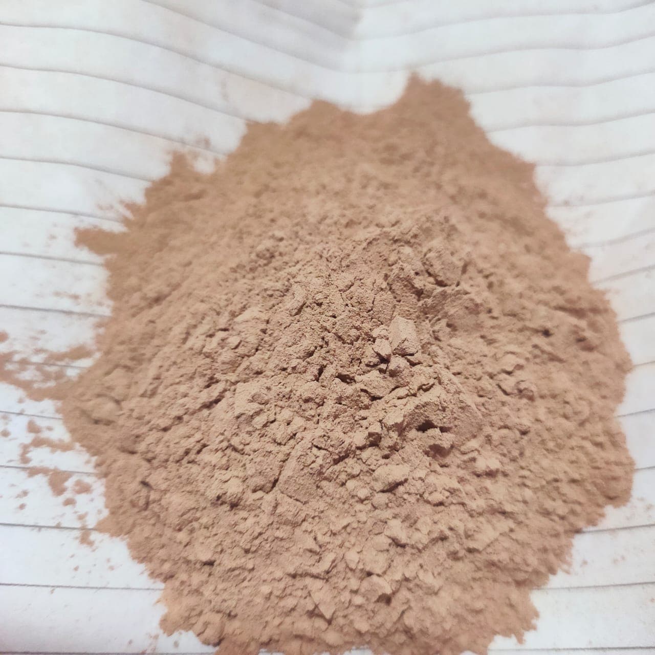 Bentonite powder